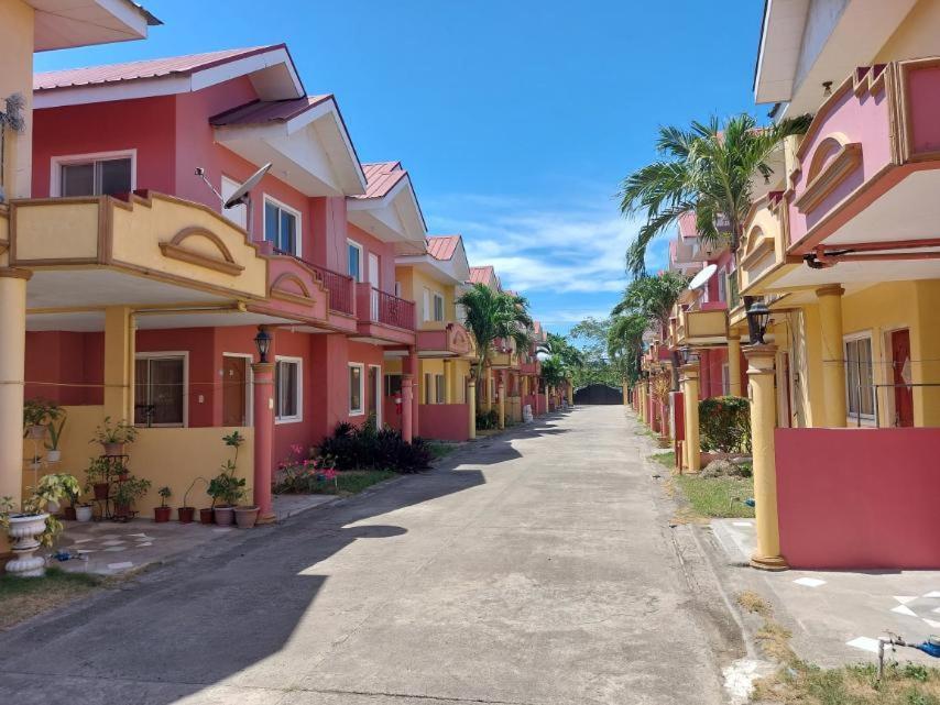 Vacation Town House Near Mactan Cebu Airport Villa Lapu-Lapu City Exteriör bild